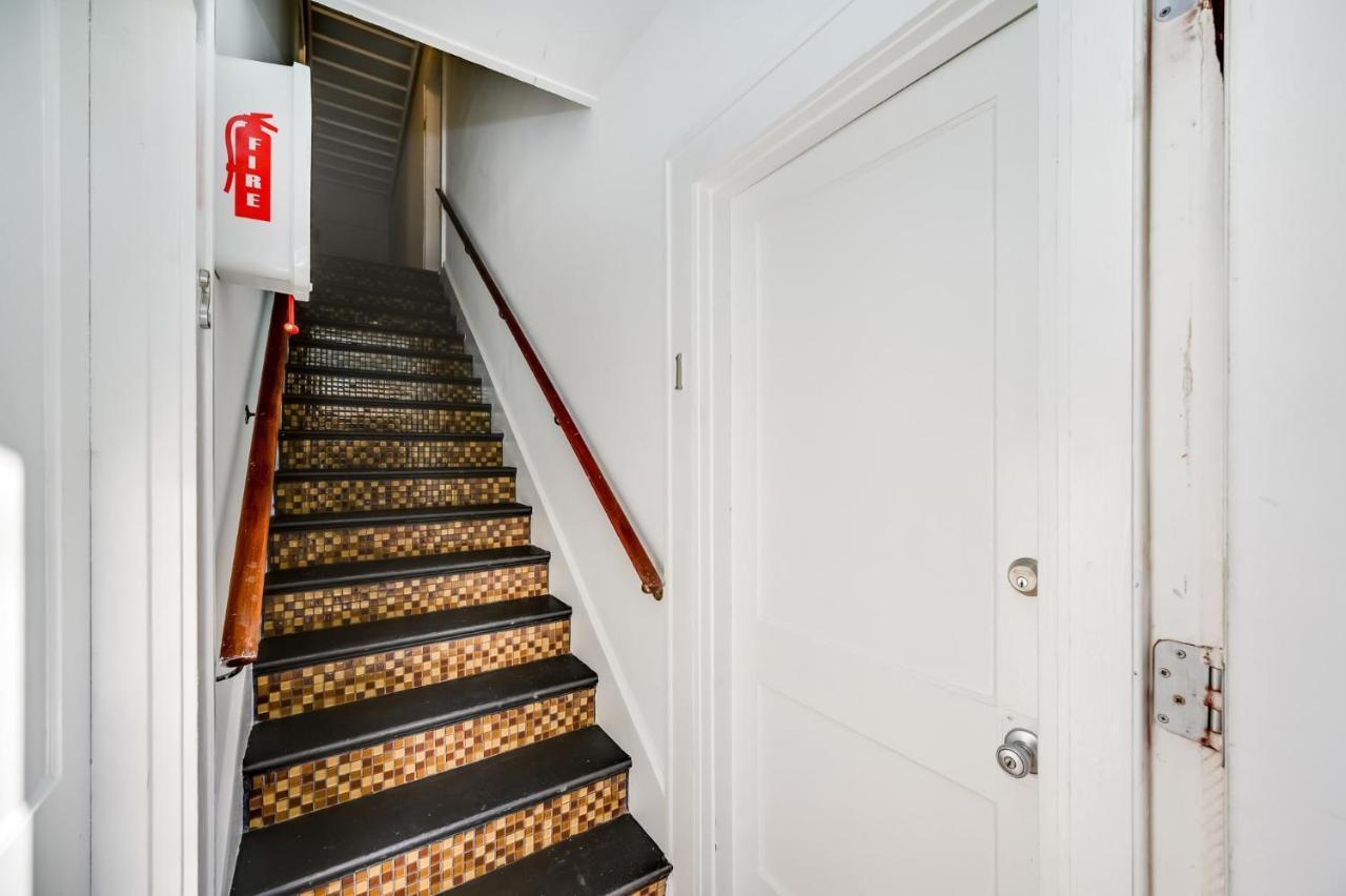 Boutique Style, Heart Of City, Walk2Finedining St. Petersburg Exteriör bild
